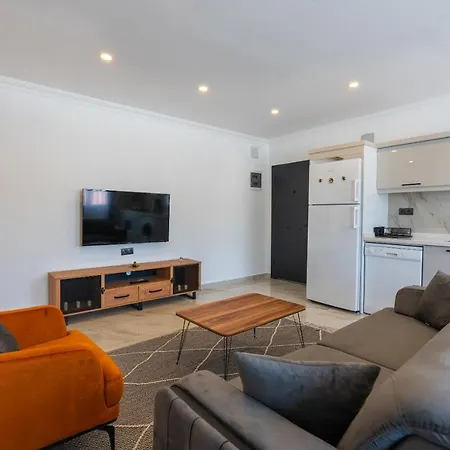 Ada 3 Aparthotel